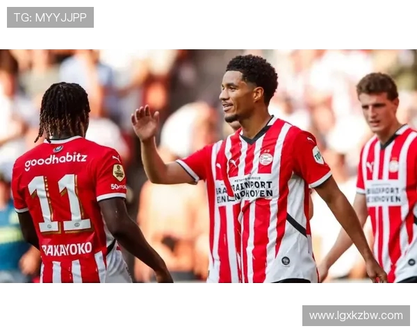 邓伯什与埃因霍温FC的精彩对决揭示足球战术与团队合作的魅力