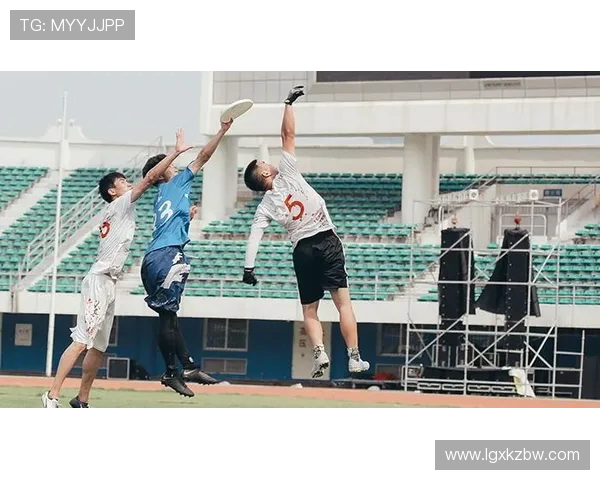 杭州飞盘队在极限运动联赛中以84分稳居积分榜首位